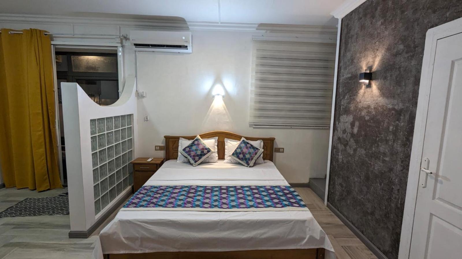 Happy House - Cosy Apartment With Private Pool And Walking Distance To Blue Bay Beach ภายนอก รูปภาพ