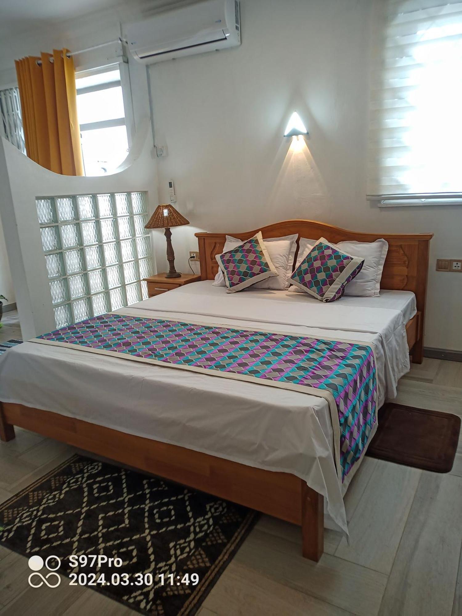 Happy House - Cosy Apartment With Private Pool And Walking Distance To Blue Bay Beach ภายนอก รูปภาพ